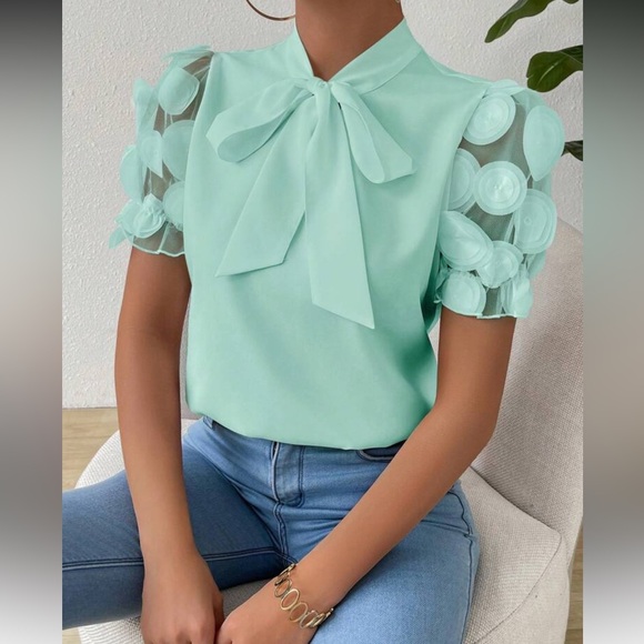 Elegant Mint Green Women's Top with Bow Detail - Picture 1 of 16